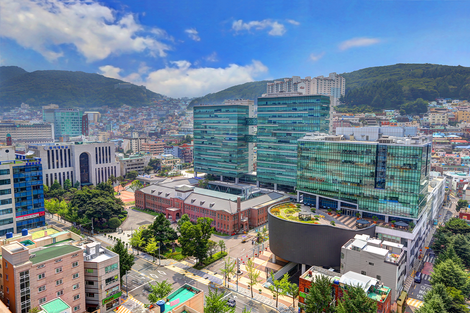 동아대학교 부민캠퍼스 전경